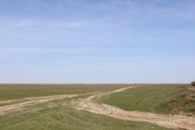 Право пользования на земельный участок  площадью 15,00 га, сроком аренды на 49 лет до 2056 года согласно, акта на право временного возмездного (долгосрочного, краткосрочного) землепользования (аренды) от 02.04.2007 года, кадастровый номер 06:087:071:432, расположенный по адресу: Жамбылская область, Байзакский район, Жанатурмысский сельский округ, село Жанатурмыс, учетный квартал 071 участок 432 ТОО "Кокбастау"