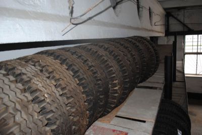 Автошина (8,40х15, 215/90-15 б/у) в кол-ве 29 шт., находящиеся в ПУ по Райымбекскому р-у, с.Чунджа (ДПС КНБ РК по Алматинской обл.).