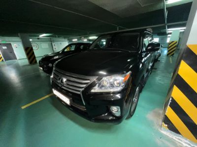 Бренд: АВТОМОБИЛЬ "LEXUS LX570"; Гос. номер: 109RR01