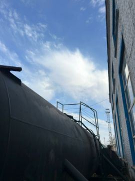 Отработанное моторное масло локомотивов - 100,028 тонн.