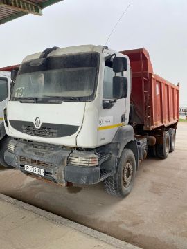 Бренд: АВТОМОБИЛЬ "Renault KERAX 6x4", самосвал; Гос. номер: R745BU