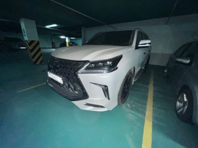 Бренд: АВТОМОБИЛЬ "LEXUS LX570"; Гос. номер: 103RR01