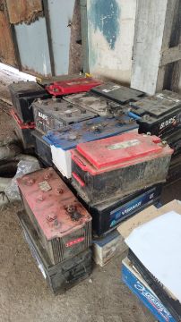 Аккумуляторные батареи б/у в количестве  575 шт.