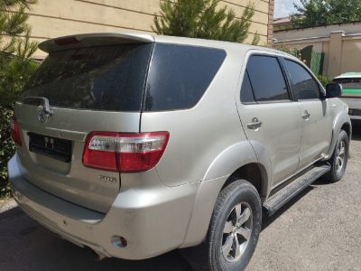 Легковой автомобиль «Toyota Fortuner» посольства РК в Республике Таджикистан (г.Душанбе)