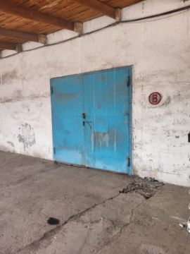 Нежилое помещение - общей площадью 106,80 кв. м. находится в здании Алматинская база МТС. Местонахождение - г. Алматы Турксибский район, ул. Сортировочная, д. 1/3. Целевое назначение объекта аренды - под склад.