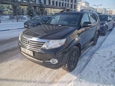 АВТОМОБИЛЬ "TOYOTA FORTUNER"