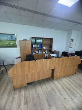 Аренда офисных помещении на 4-м этаже расположенные в административном здании по адресу: город Астана, ул. Қонаева, 6, общей площадью 28,7 кв.м.