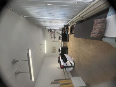 Нежилое помещение - общей площадью 29,80 кв. м. находится в здании Алматинская база МТС. Местонахождение - г. Алматы Турксибский район, ул. Сортировочная, д. 1/2. Целевое назначение объекта аренды - под склад.