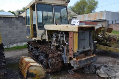 Трактор "ДТ-75" (д. 72187) в кол-ве 1 ед., находящегося в Войсковой части 73652 (г.Алматы).