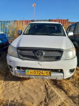 транспортное средство в количестве 1 шт и запасные части в количестве 64 шт