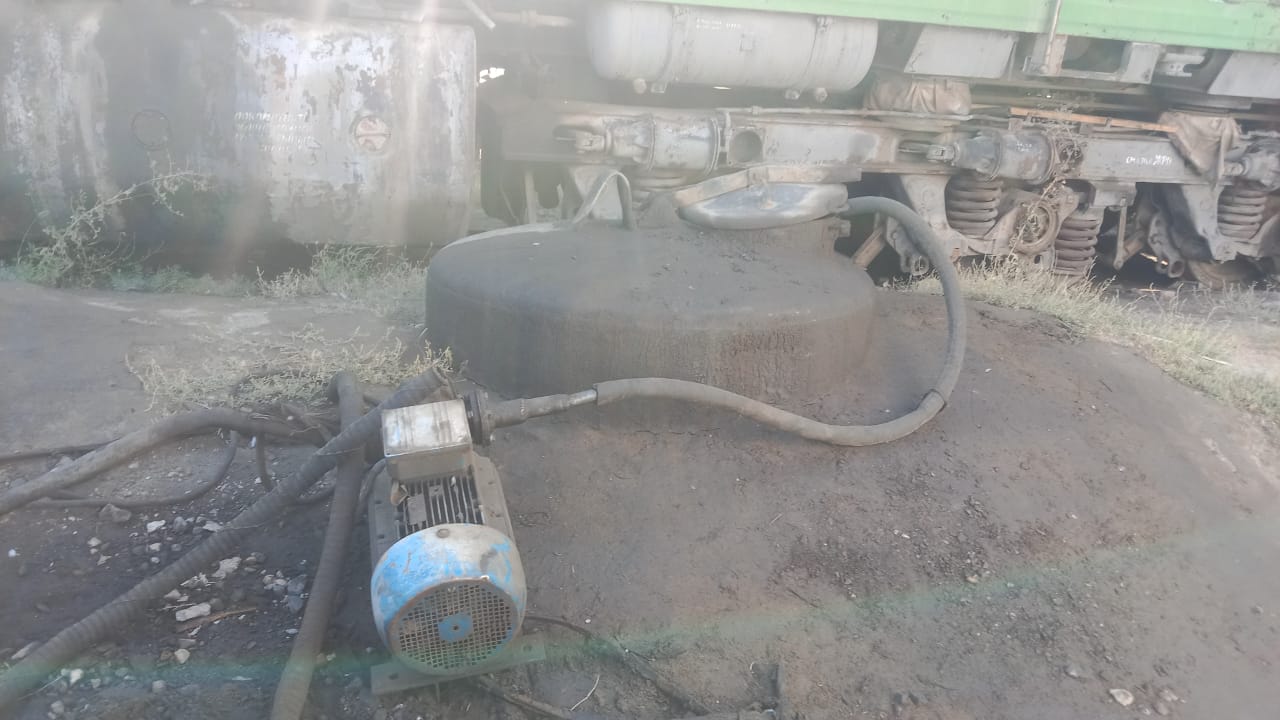 Отработанное моторное масло локомотивов - 140 тонн