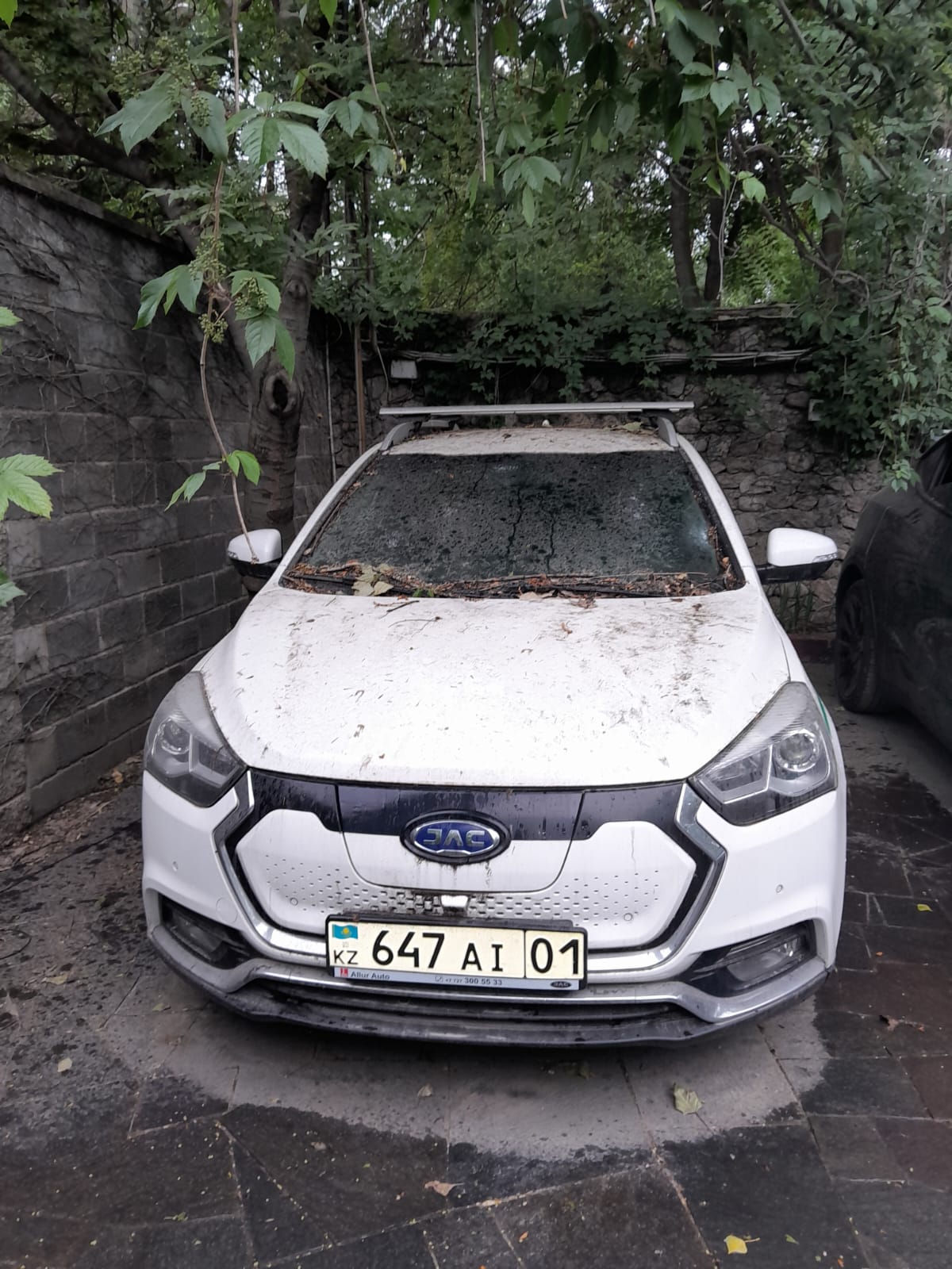 Бренд: АВТОМОБИЛЬ "JAC IEV7S"; Гос. номер: 647AI01