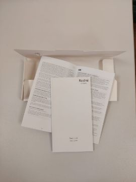 Сотовый телефон (смартфон) марки Xiaomi, Redmi 9А, год выпуска 2021 года, память 2ГБ/32ГБ, цвет черный, б/у, в заводской упаковке, в отличном состоянии. В комплекте имеется зарядный шнур и заводские документы на телефон. Место нахождения - город Алматы.