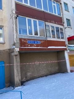 Трехкомнатная квартира общей площадью 74,0 кв.м. Кадастровый номер 21:318:028:525:3/1:40. Местонахождение- г. Астана, р-н Байконур, ул. Мәлік Ғабдуллин, д.3/1, кв.40.