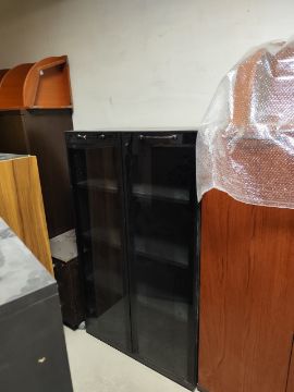 Рабочий кабинет TAZIO (Шкаф гардеробный TAZIO 7895 (стр.112) (12.08.04), Шкаф TAZIO стекл. двер.7895 (стр.113) (12.08.04), Шкаф с дерев. дверками 7895 (стр.114) (12.08.04),Рабочий стол с компьютерной тумбой ( ТАZIO) (стр.111), Конф. стол. Tazio 7894 (стр.116) (12.08.04)), состояние удовлетворительное, пригоден к использованию. Местонахождение: г. Алматы, ул. Байзакова, дом 280.