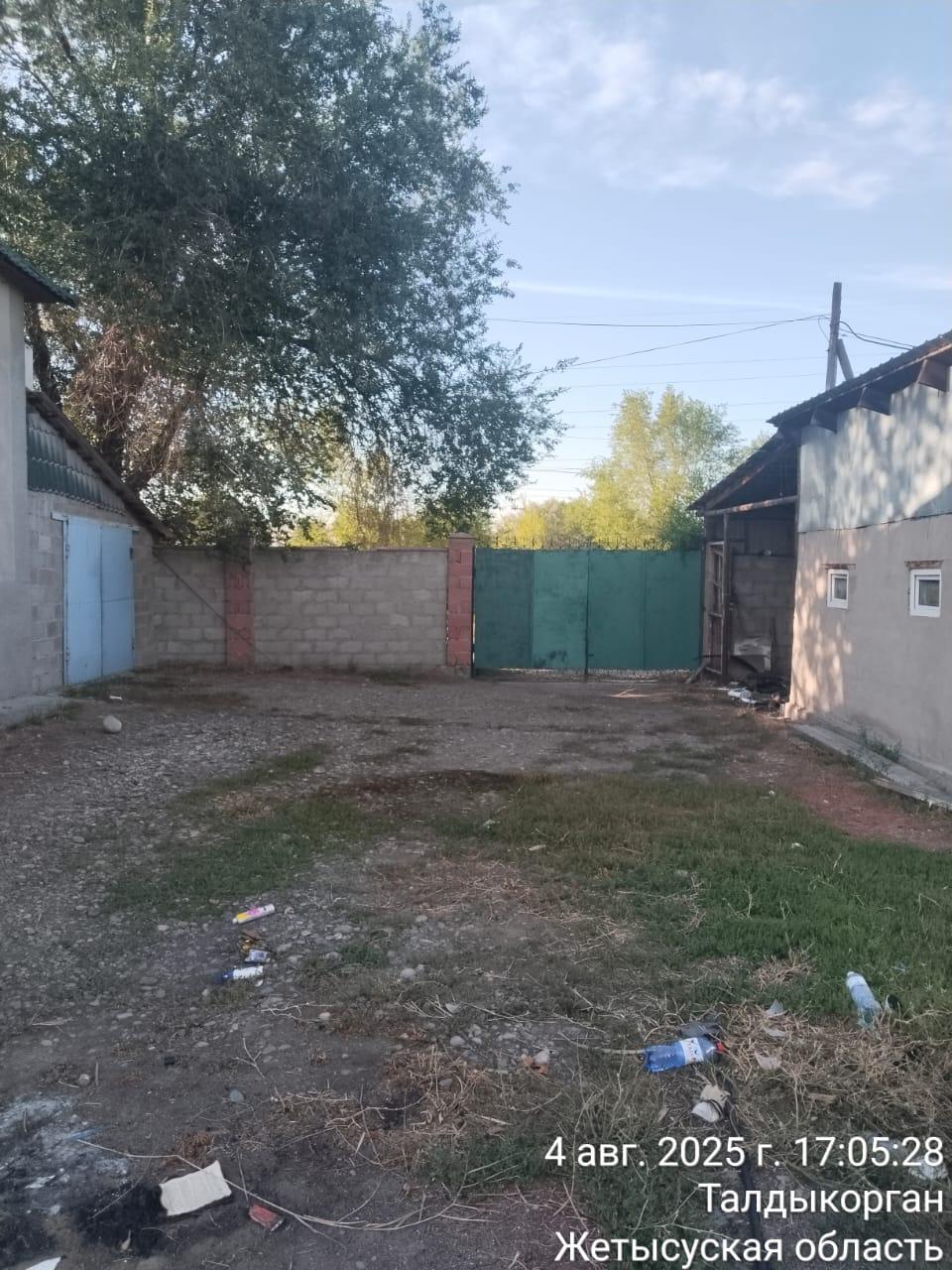 Индивидуальный жилой дом с полуподвалом