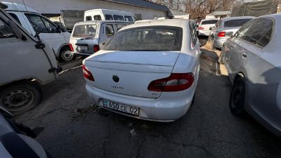 Бренд: АВТОМОБИЛЬ "Skoda Superb В6"; Гос. номер: 650CE02