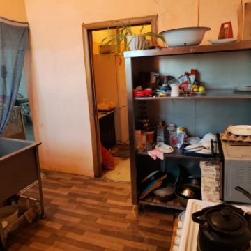 Нежилое помещение - общей площадью 21,6 кв. м., местонахождение : Алматинская область, Илийский р-н, ст.Жетыген, ул. Станционная, дом 15. Целевое назначение объекта аренды - под буфет.