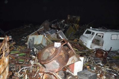 Лом черного и цветного металла в количестве 202600 кг. находящегося в Войсковой части 73652 (г.Алматы)