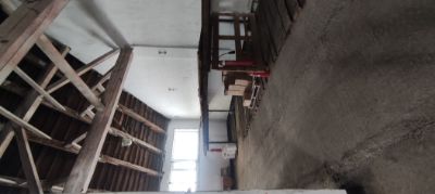 Открытая площадка для хранения товаров, инвентаря и прочего имущества, общей площадью 90 кв.м.