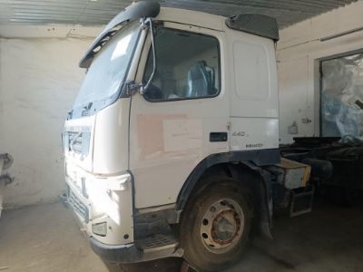 ГРУЗОВОЙ АВТОМОБИЛЬ "VOLVO FM 6X4"