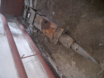 Гидромолот