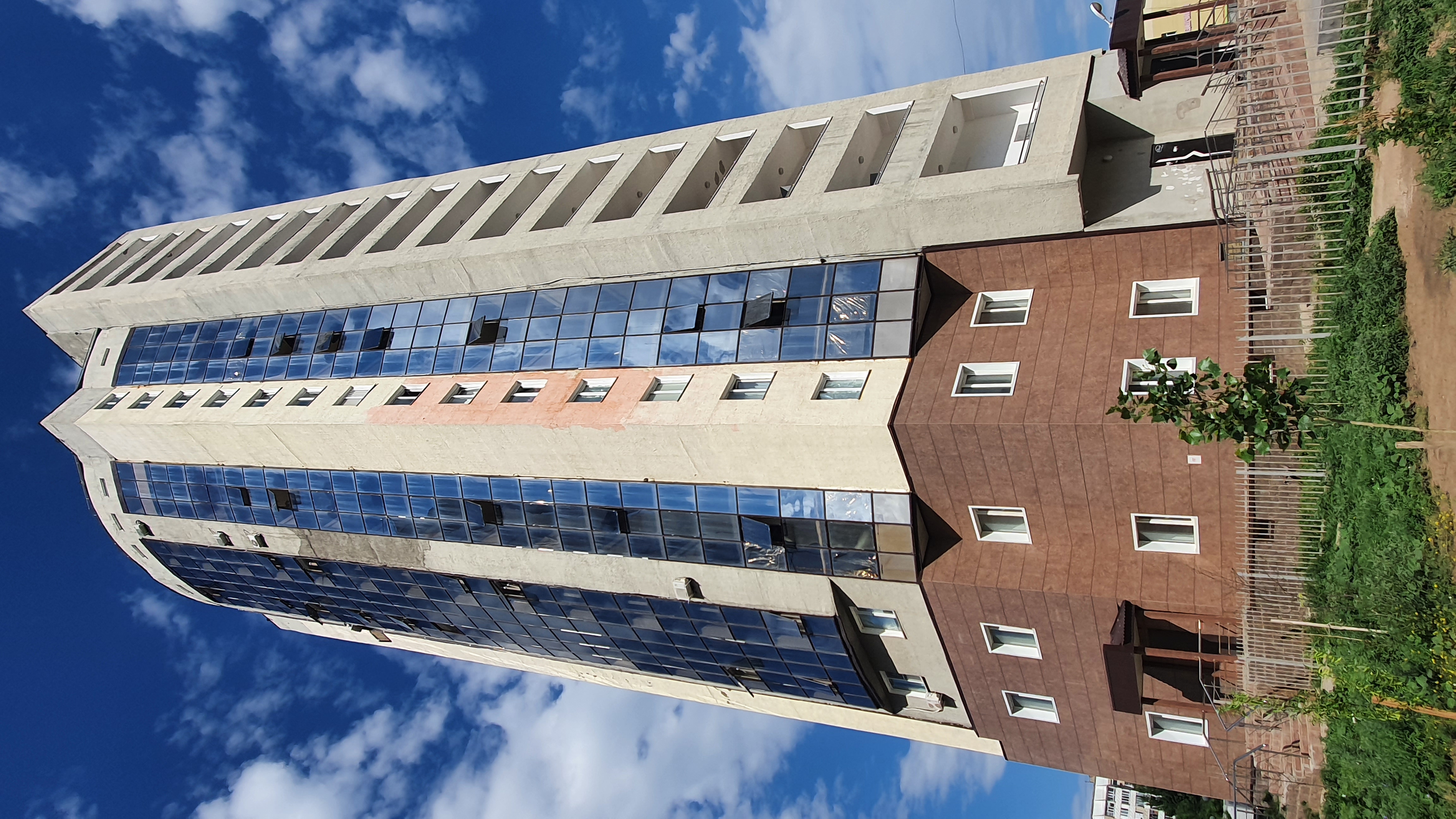 Недвижимость коммерческая (офис), г.Уральск, ул.Сырыма Датулы, д. 32/2, блок 2, 1 этаж