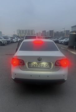 Бренд: АВТОМОБИЛЬ "VOLKSWAGEN JETTA"; Гос. номер: 297CZ01