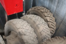 Автомобильные шины 95 шт.