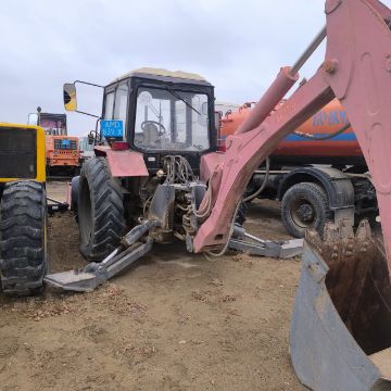 Бренд: Беларус 82.1 ; Гос. номер: АМD839Х