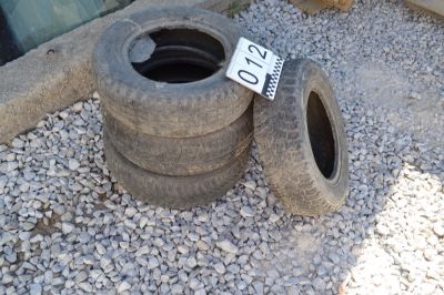 Автомобильные шины в количестве 81 шт.