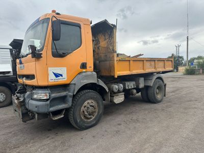 Бренд: Автомобиль Renault; Гос. номер: 486BK09