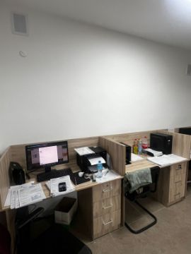 Нежилое помещение - общей площадью 16,9 кв.м., местонахождение: область Жетысу, Алакольский район, ул. Темиржолшылар, дом 11. Целевое назначение объекта аренды - под офис.