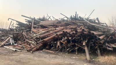 Лом черных металлов (Мелкосортный металлолом), в количестве 161,837 тонн. Местонахождение - город Алматы.