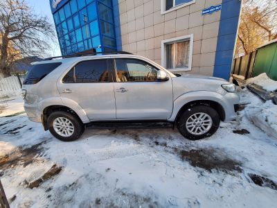 АВТОМОБИЛЬ "TOYOTA FORTUNER"