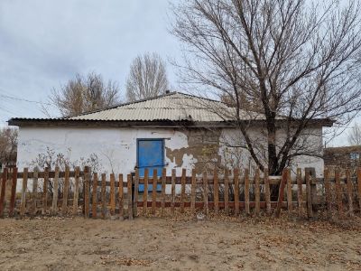 Здание с земельным участком в Павлодарской области, АО "Казпочта"