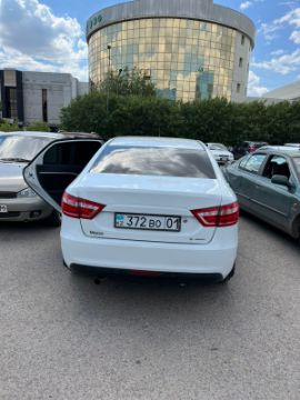 АВТОМОБИЛЬ "LADA VESTA"